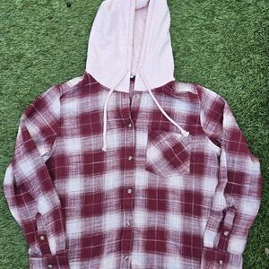 Time and Tru Women's Button Down Shirt - Red and Cream